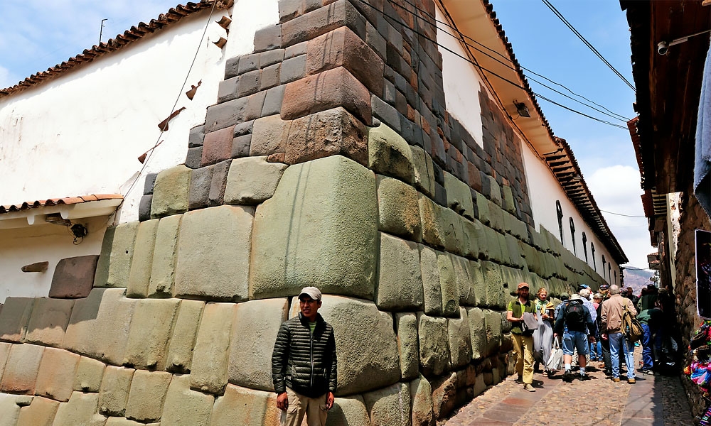 Cusco - Hatunrumiyoc street
