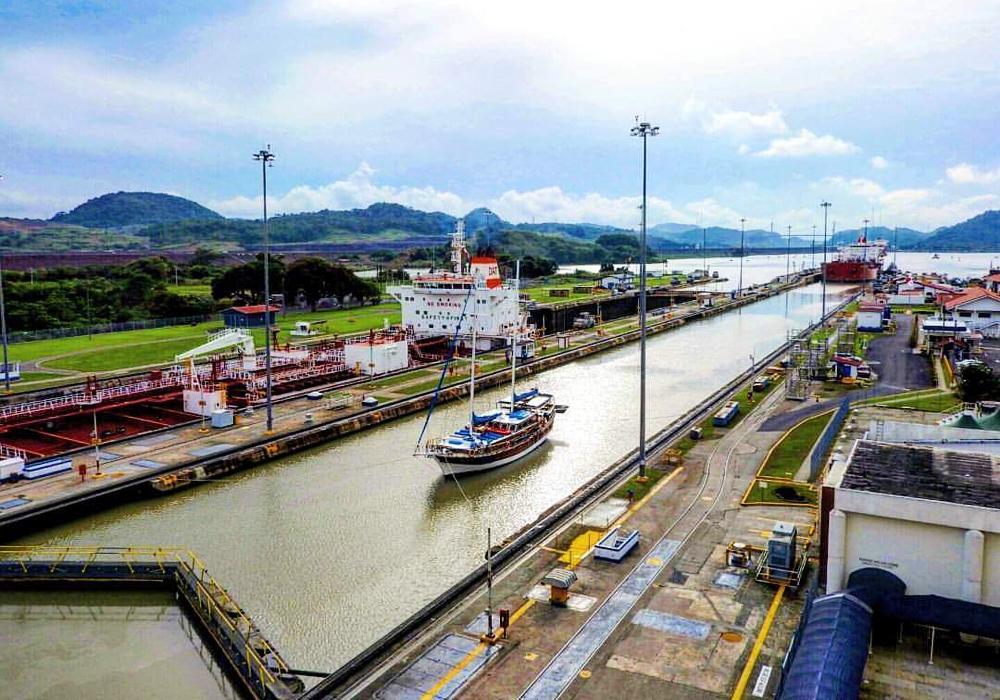 Day 02 - Panama City Tour and Miraflores Locks