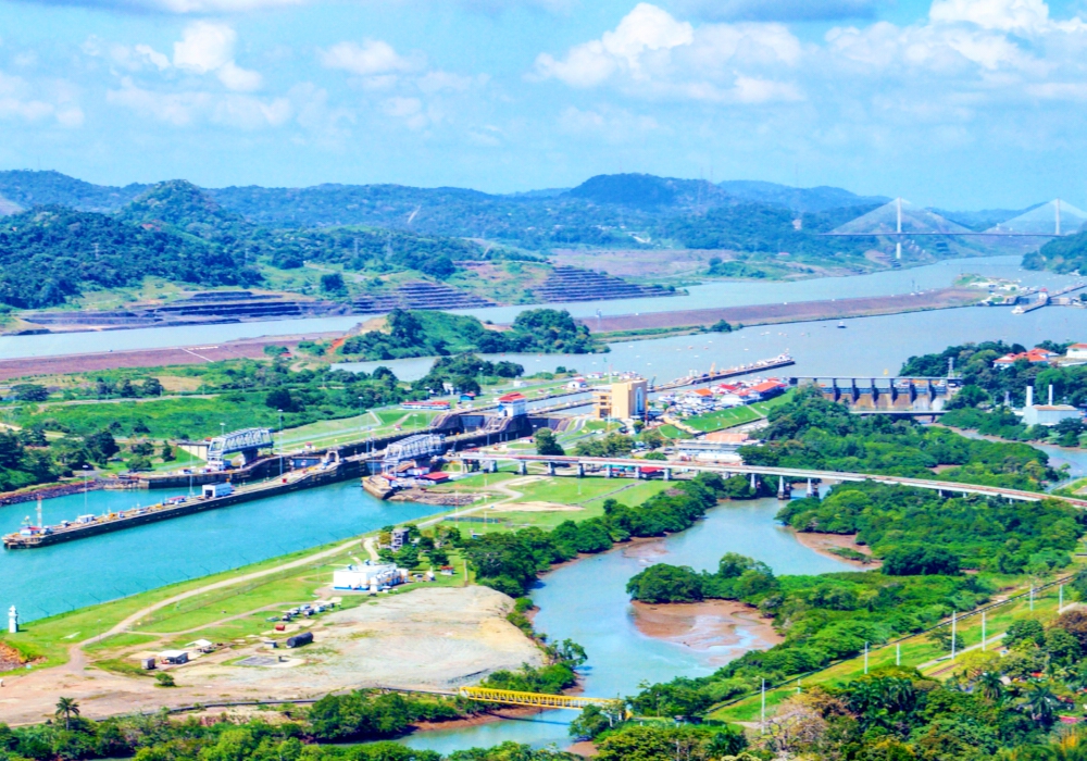 Day 02 - Panama City Tour and Miraflores Locks
