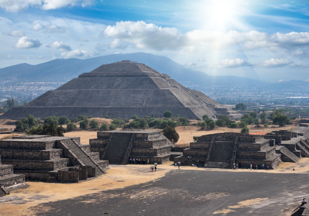 Day 03 - Teotihuacan and Shrine of Guadalupe.