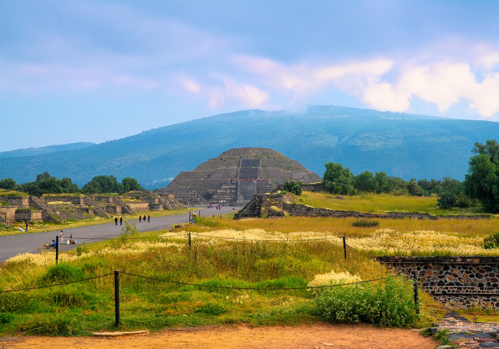 Day 03 - Teotihuacan and Shrine of Guadalupe
