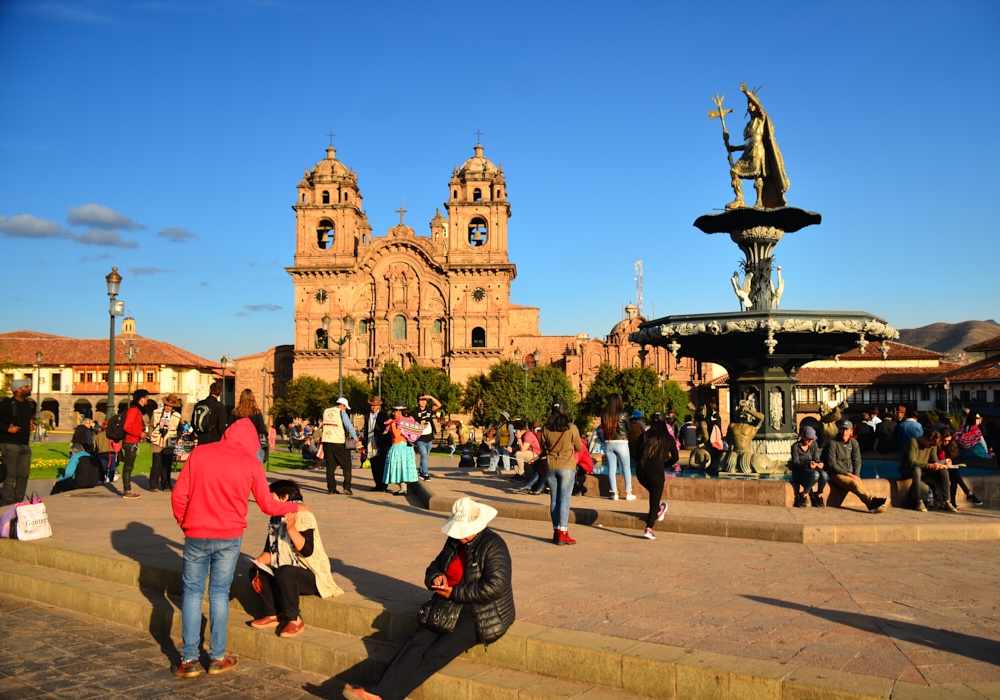 Day 04 - Lima to Cusco   Cusco City Tour and Folk Dinner