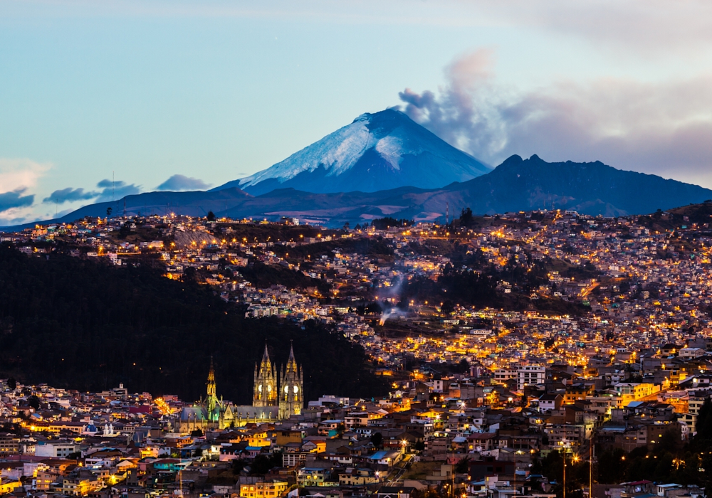 Day 06 -  San Cristobal - Quito