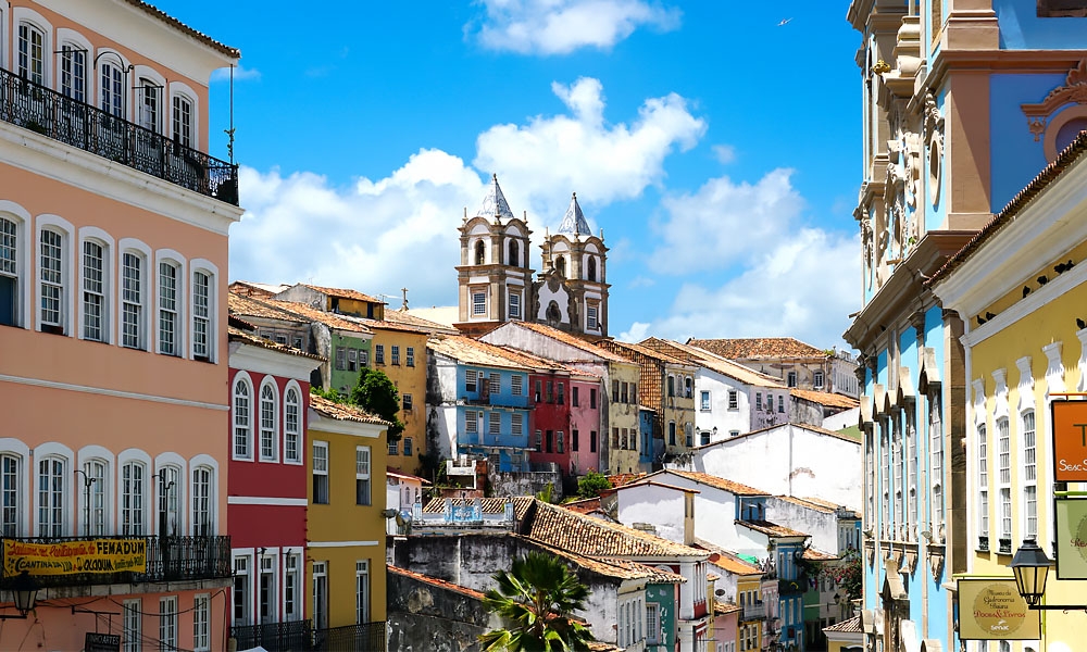 Exploring the Historical Bahia streets