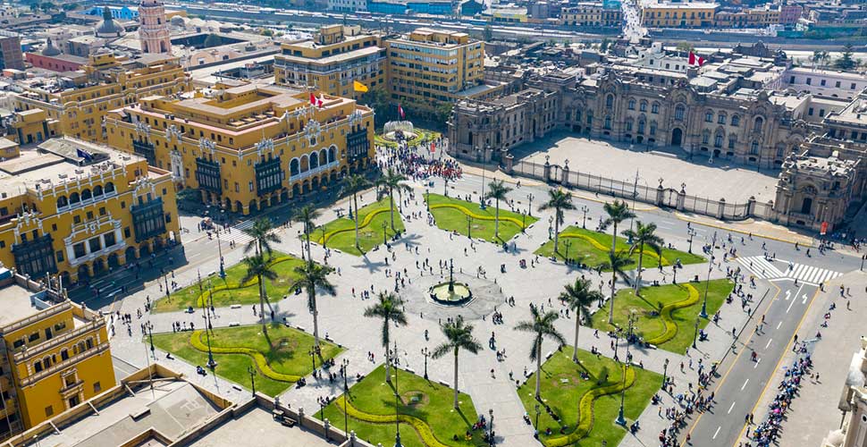 Plaza Mayor-Lima